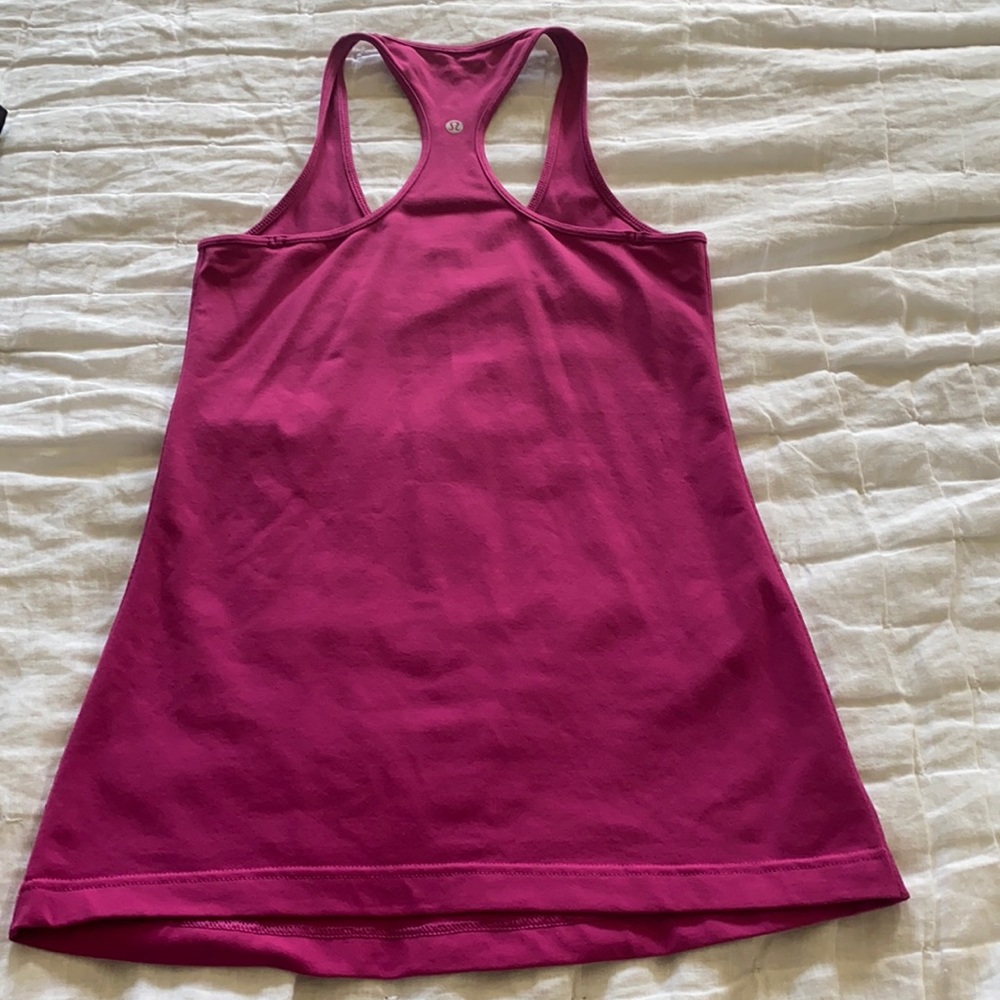Lululemon tank
